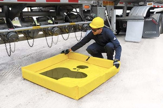 Buen precio Bermas de contención de derrames de tanques con pared de espuma plegable para fugas de combustible debajo de camiones en línea